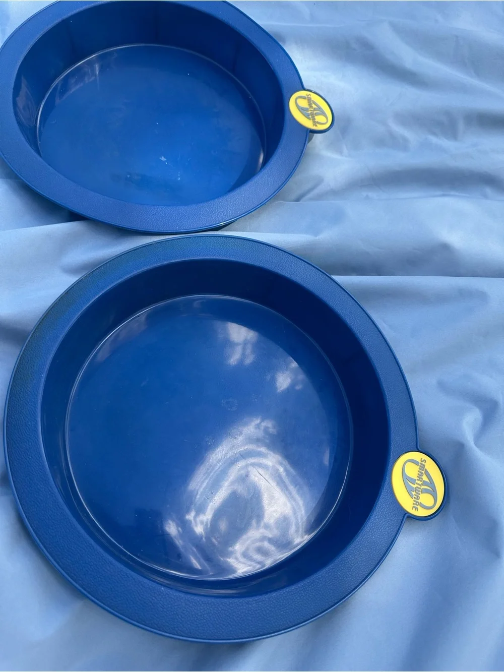 Mixed Smartware Silicone Bakeware Set -11 Pieces. Royal blue. Terracotta red VGC